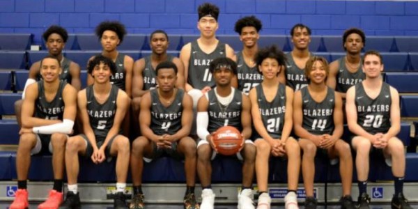 百家乐APP下载-神态匆忙！詹皇第一时间探望儿子 余嘉豪献祈祷