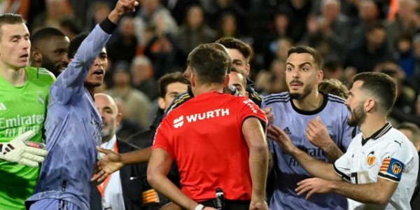 遭遇争议判罚 皇马担心西甲裁判吹“任务哨”