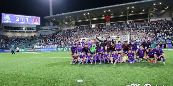 百家乐平台-胜利值得欢庆 前路继续奋进！感谢球迷们的支持！我们下场见